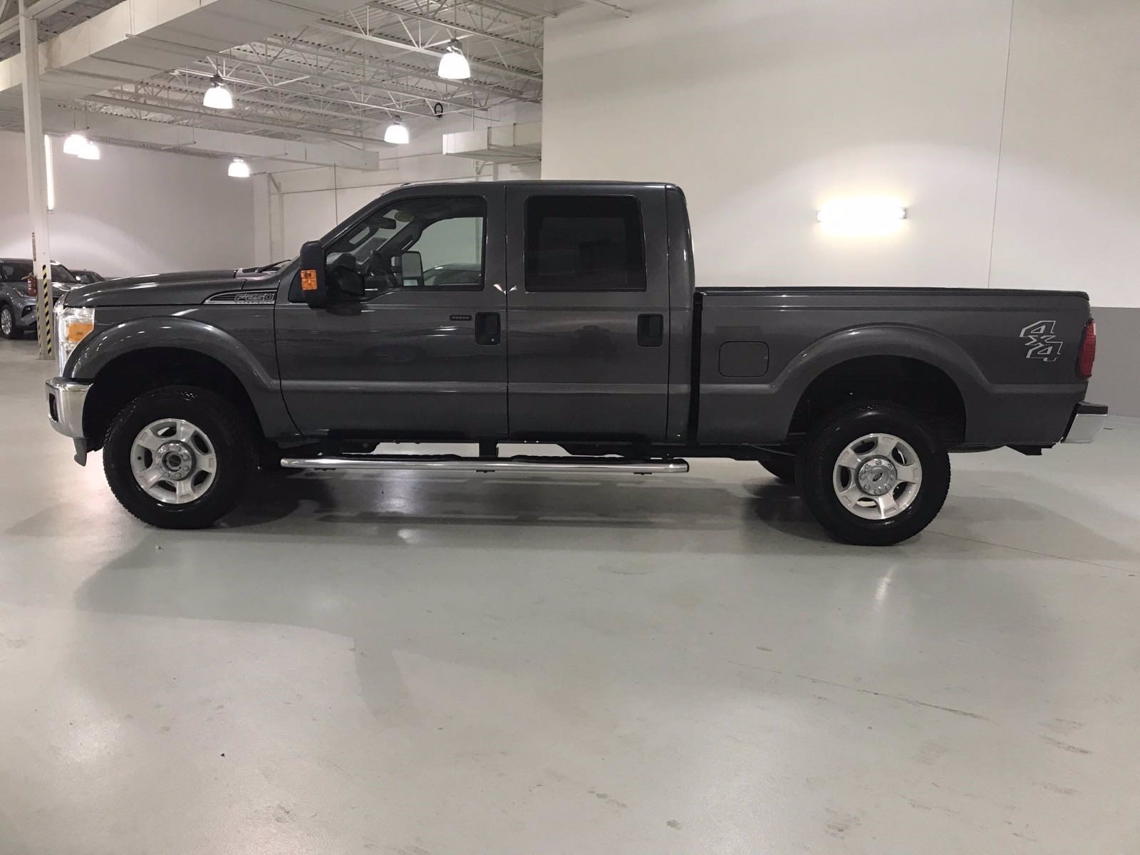 Pre-Owned 2016 Ford Super Duty F-250 SRW XLT Crew Cab Pickup