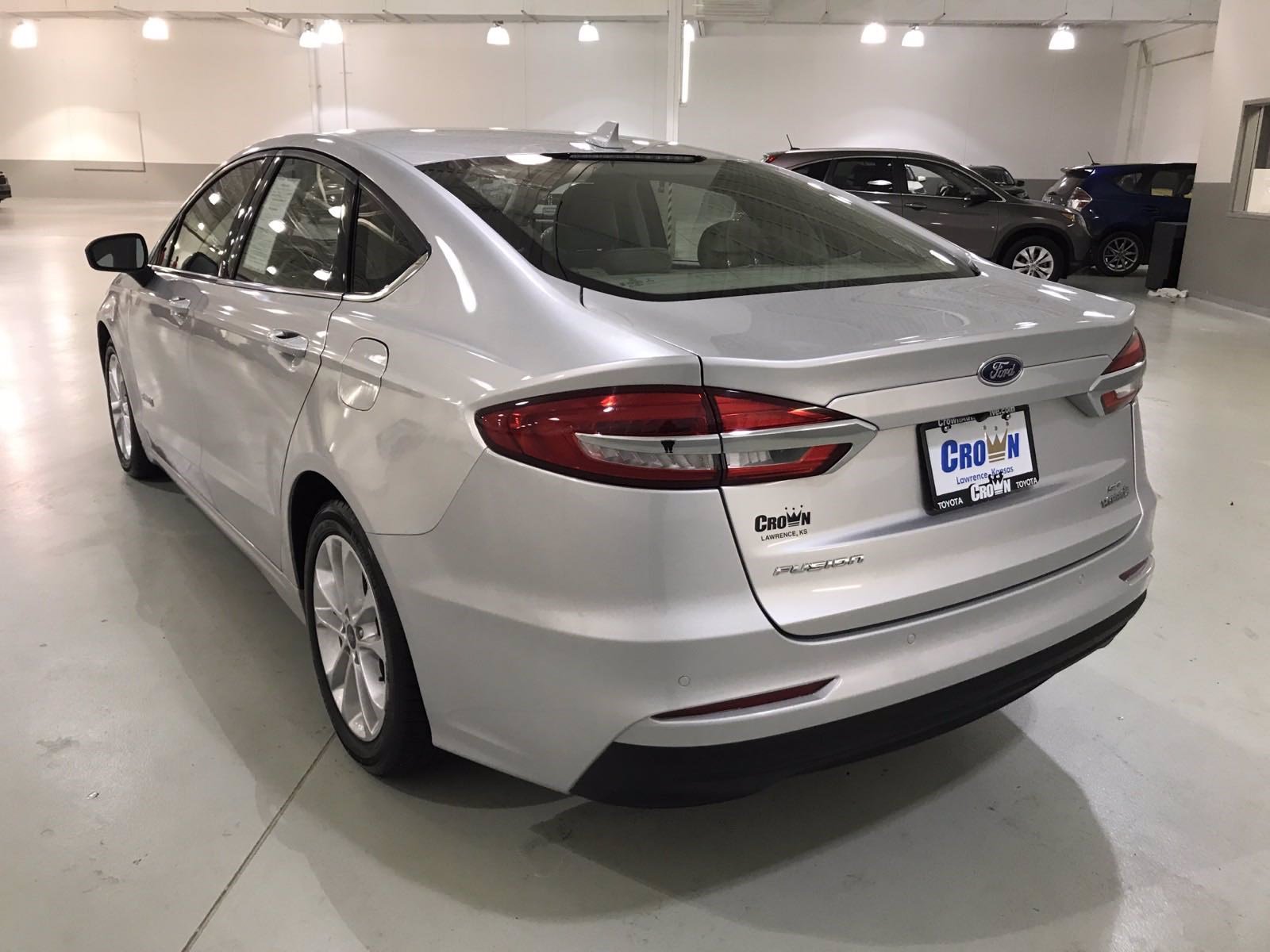 Pre-Owned 2019 Ford Fusion Hybrid SE 4dr Car